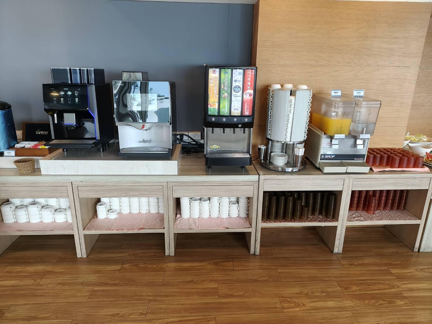 萬里住宿|群策翡翠灣溫泉飯店,迎曦樓-聽濤套房!從房間就可以欣賞到無邊際海景~隔日自助早餐。 - 第36張圖 萬里住宿|群策翡翠灣溫泉飯店,迎曦樓-聽濤套房!從房間就可以欣賞到無邊際海景~隔日自助早餐。