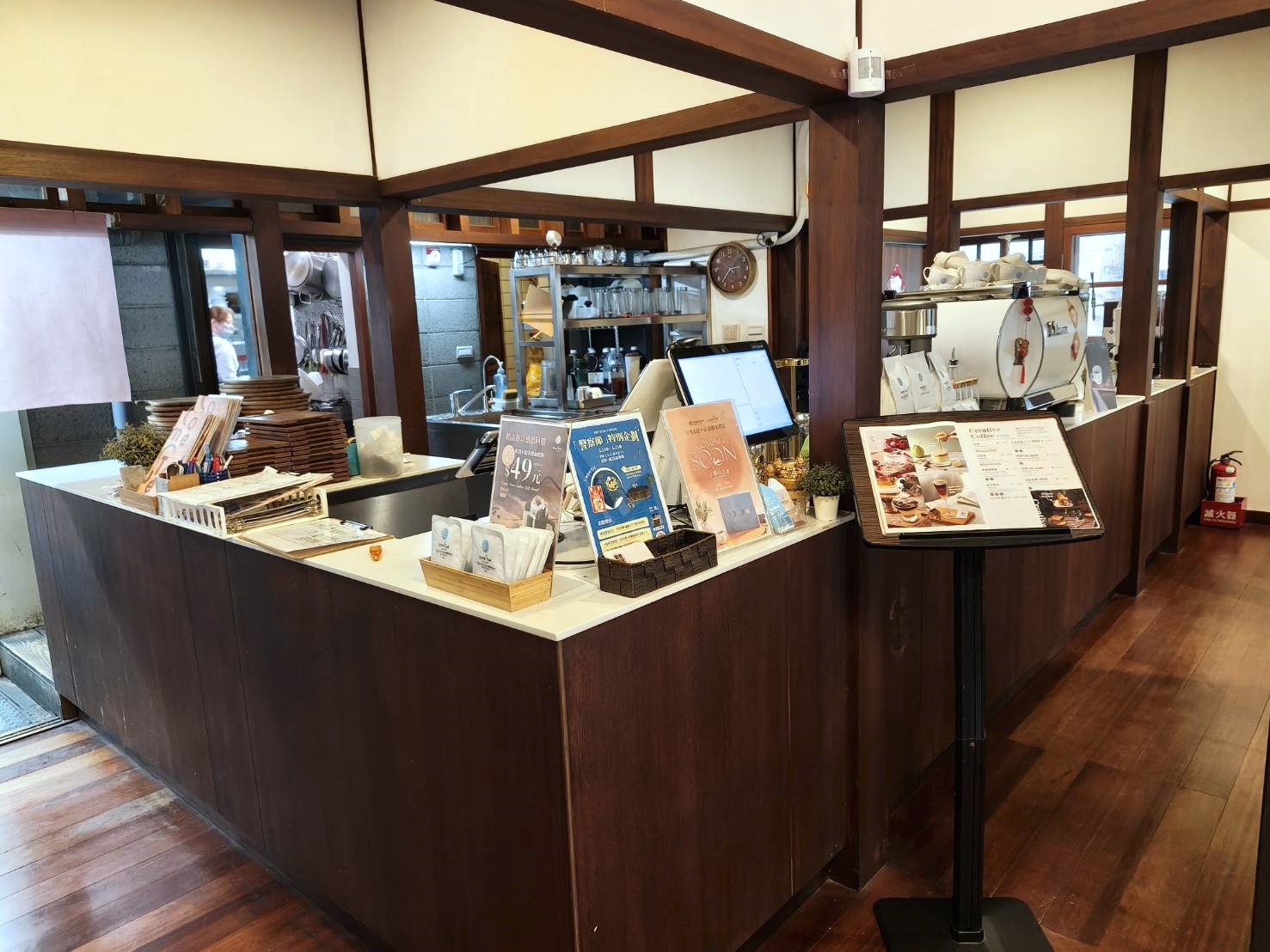 桃園甜點|成真咖啡 ComeTrue Coffee 桃園藝文町店。日式懷舊風情的熱門文青咖啡廳