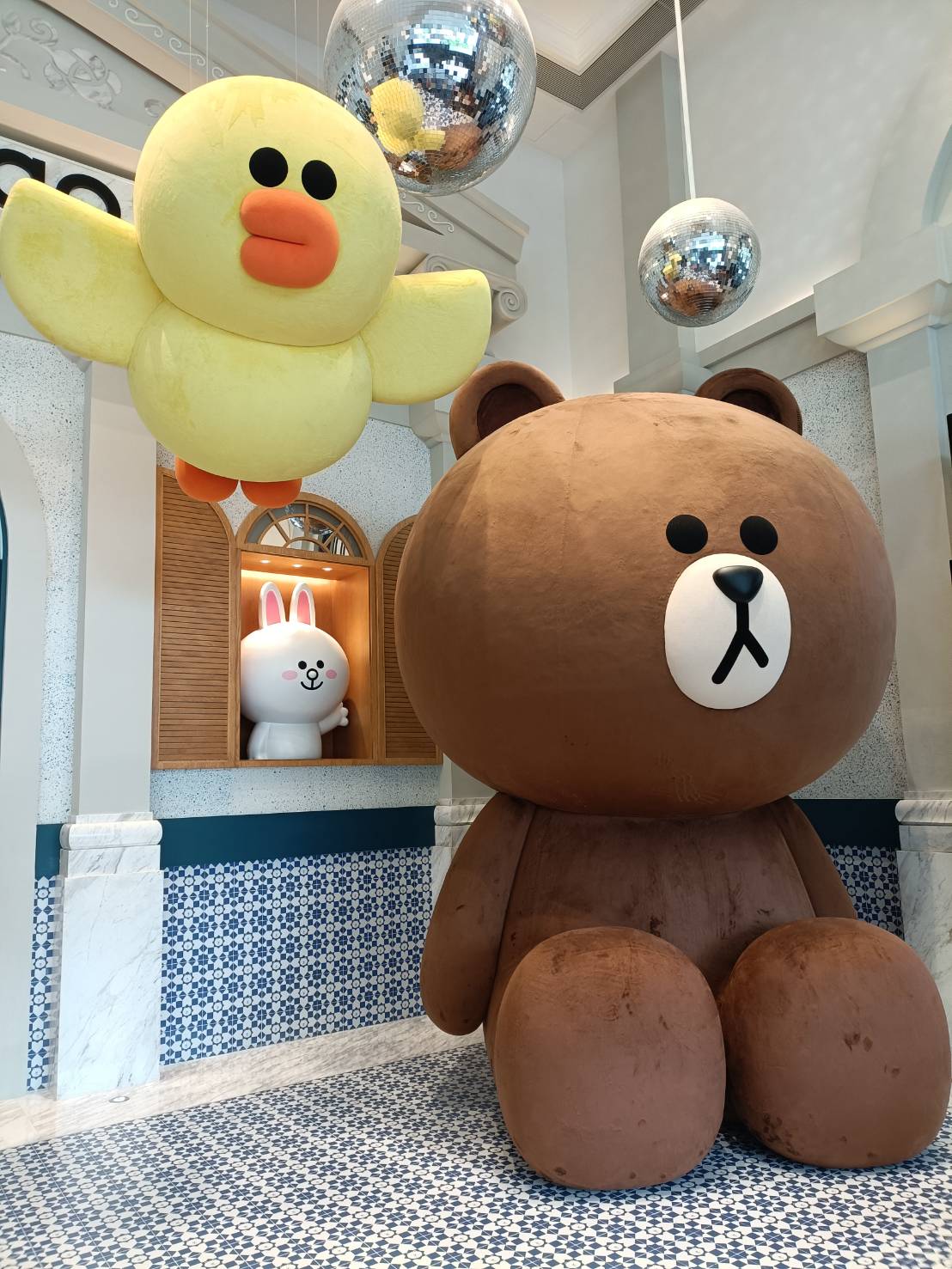 澳門| 澳門葡京人 BROWN & FRIENDS CAFE & BISTRO ~快來跟LINE FRIENDS熊大、兔兔、熊美一起用餐吧!