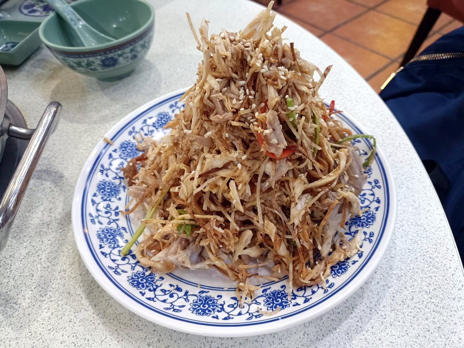 澳門|贏到粥~卜卜鍋必吃超推薦!手撕雞訂位時就要預約才能吃的到喔!
