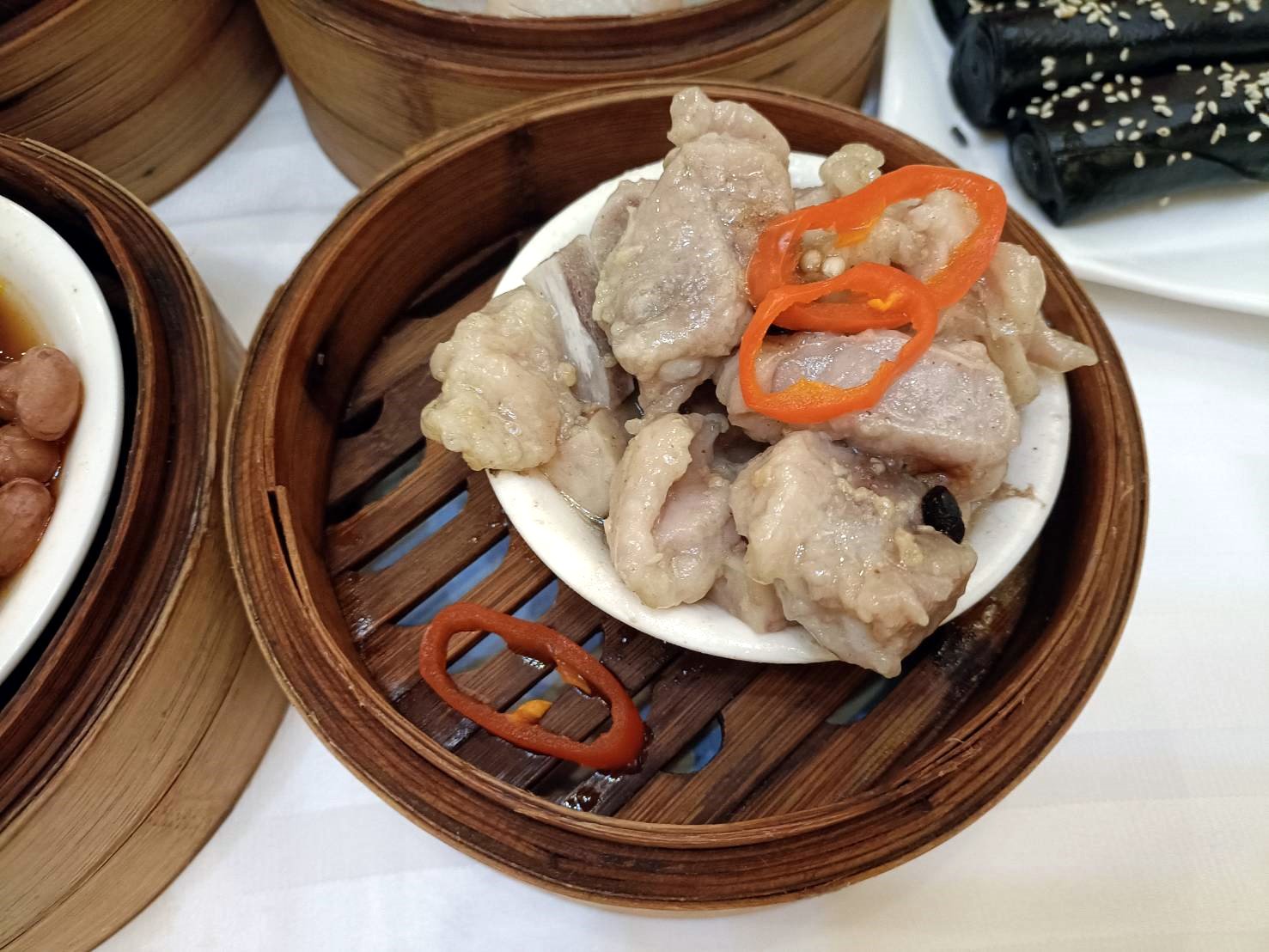 澳門|京都酒店粵式點心午間任食放題、港點無限吃到飽!一人個不用700台幣喔!內含菜單(二訪)
