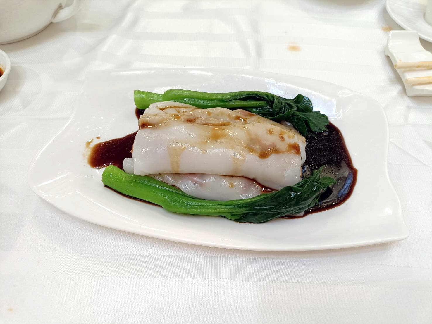 澳門|京都酒店粵式點心午間任食放題、港點無限吃到飽!一人個不用700台幣喔!內含菜單(二訪)
