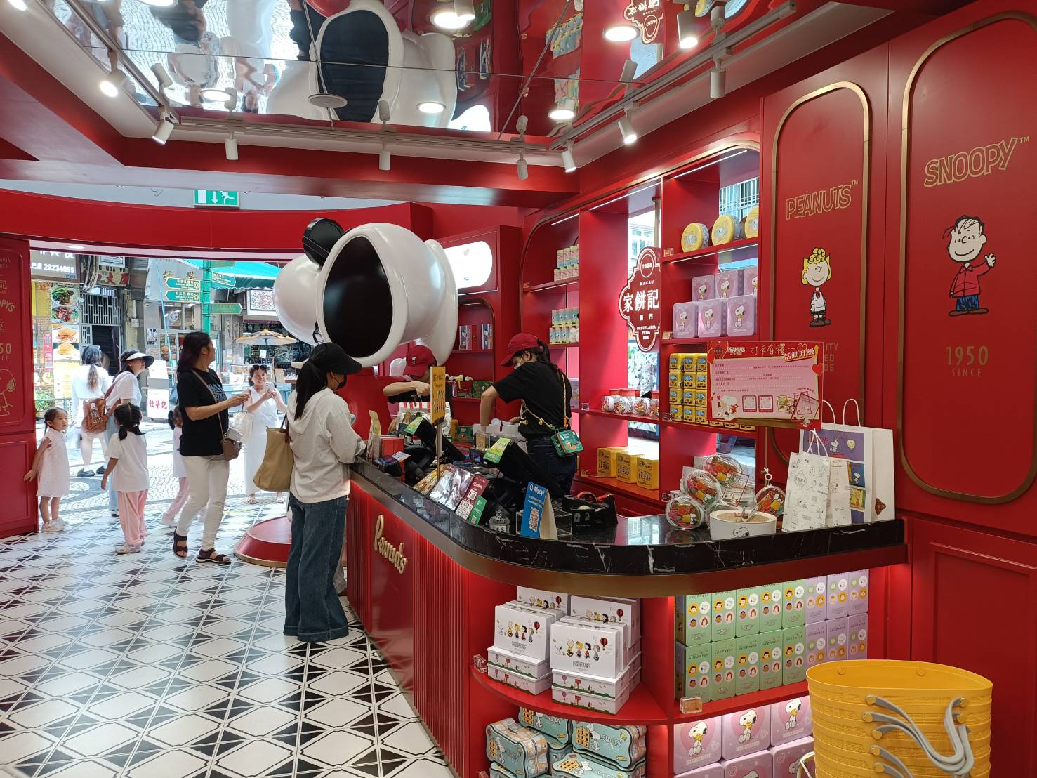澳門|英記餅家史努比Snoopy主題店。史努比聯名限定商品販賣中~史努比鐵粉千萬別錯過!