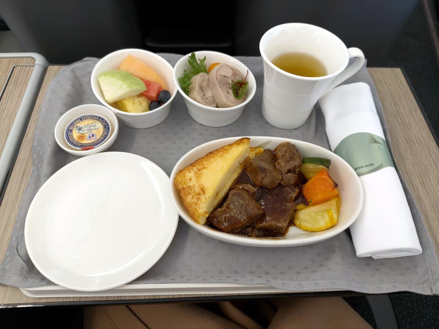 澳門|長榮航空A330-300 商務艙，BR801班次台北飛澳門。同場加映~
