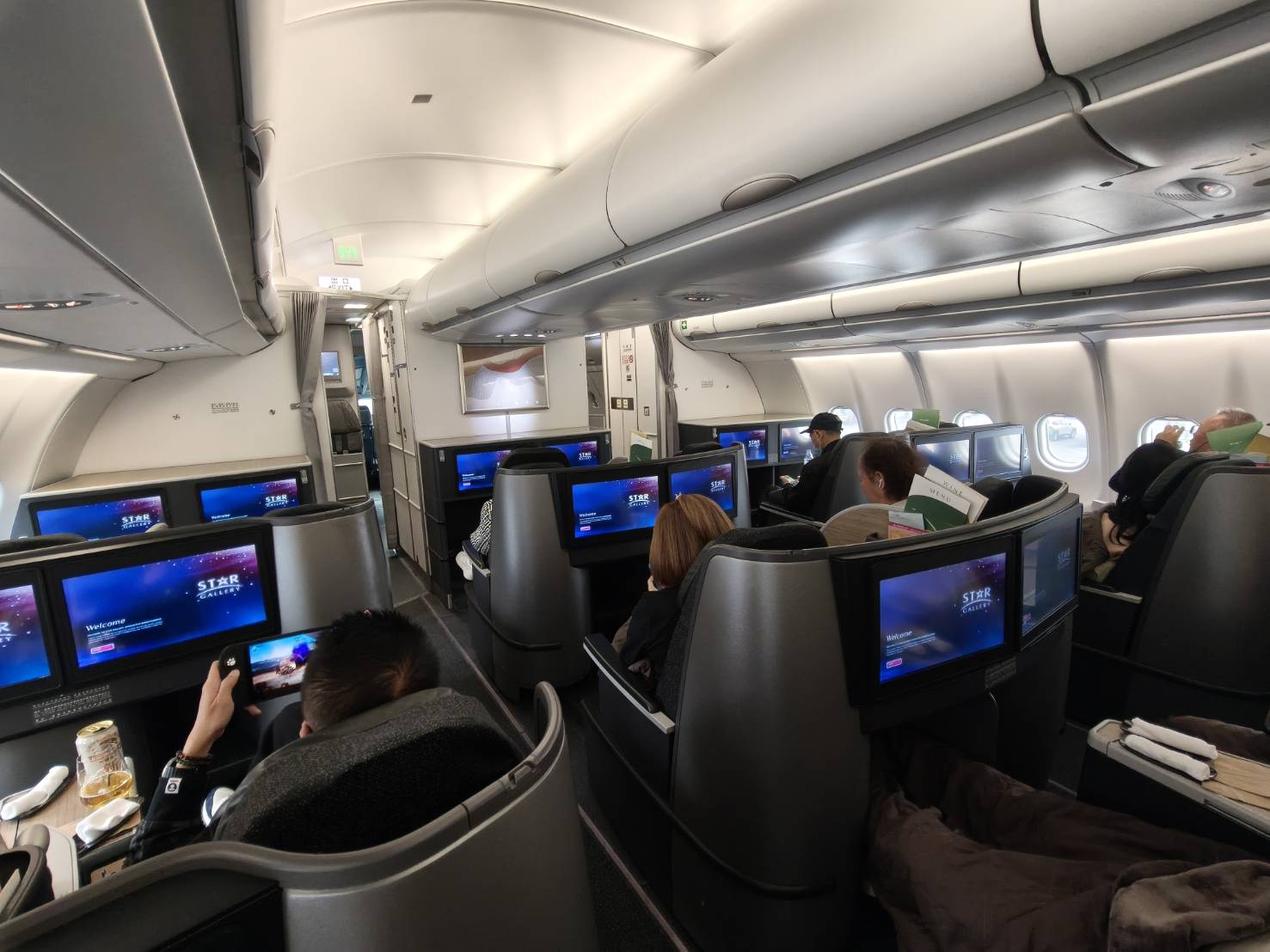 澳門|長榮航空A330-300 商務艙，BR801班次台北飛澳門。同場加映~