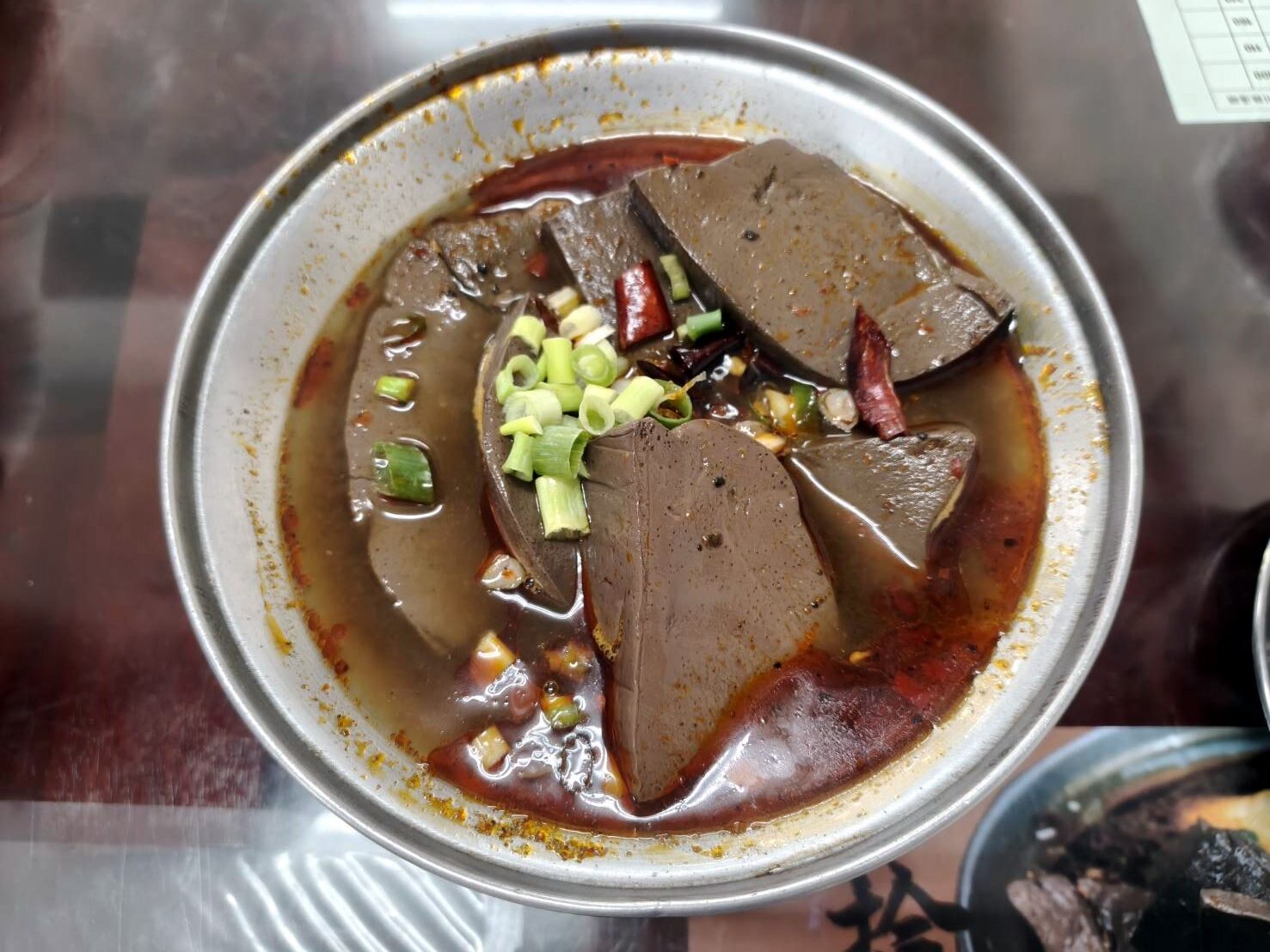 深坑老街美食|三拾堂麻辣鴨血臭豆腐、四大天王(大腸/鴨血/臭豆腐/竹筍)一鍋吃到四種好料!