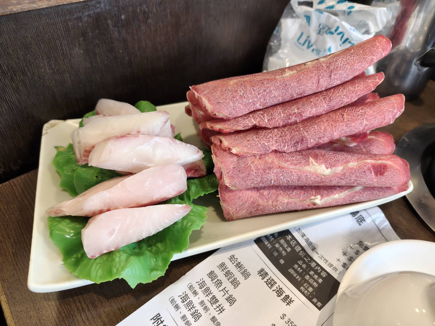 樹林美食|御鼎鮮涮涮鍋。平價大份量涮涮鍋!海陸雙併只要350元~份量超乎你的想像!不用一成服務費!