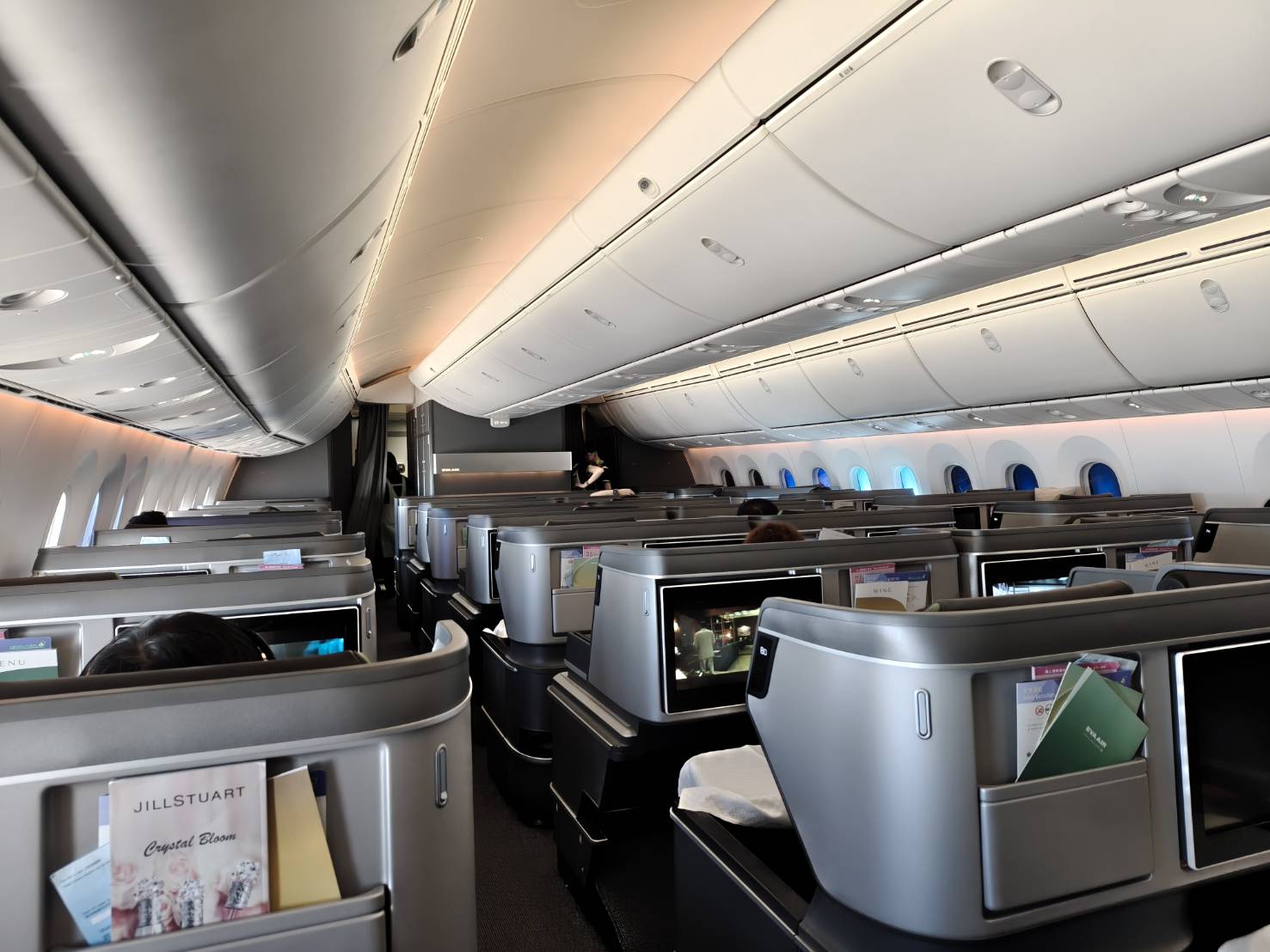 2026東京|長榮航空波音787-10商務艙，BR184班機台北飛東京成田。