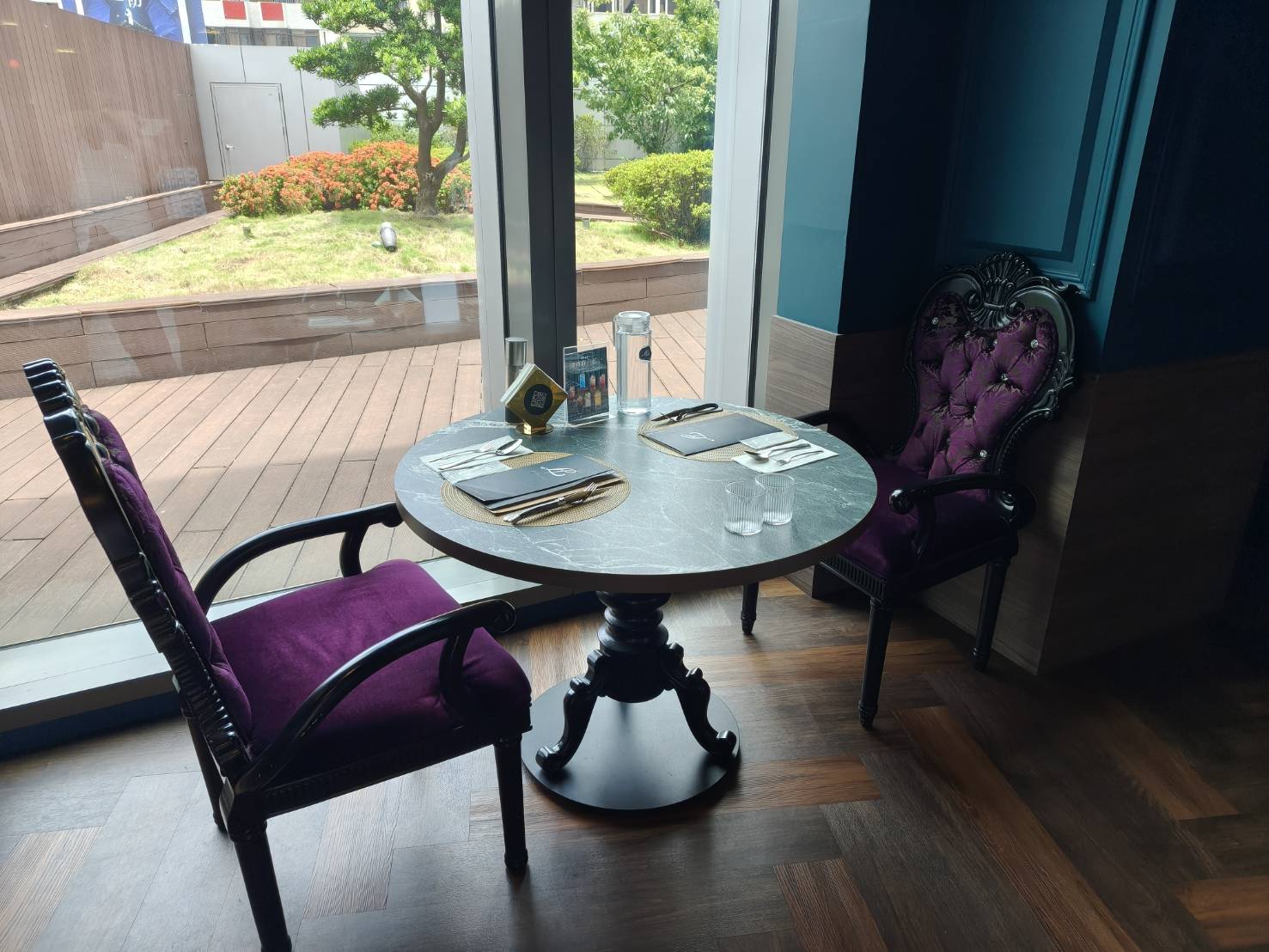 台北信義區美食|瀧厚Set Meal 微風信義店。瀧厚炙燒熟成牛排同品牌升級~餐食一般、環境高檔!