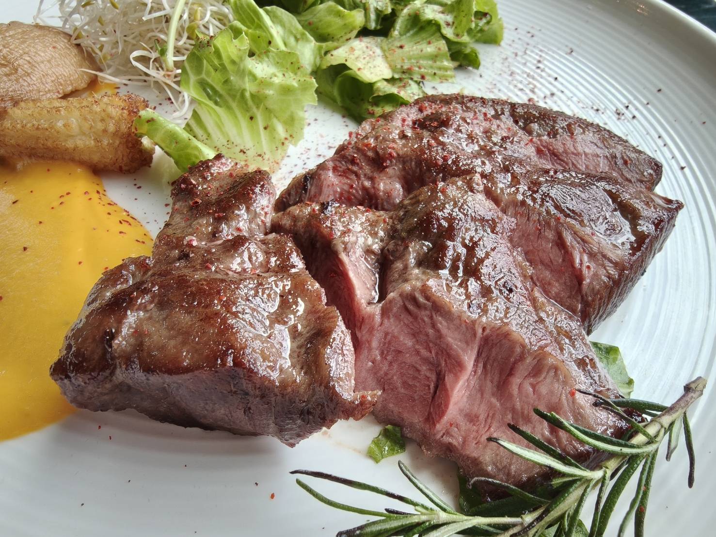 台北信義區美食|瀧厚Set Meal 微風信義店。瀧厚炙燒熟成牛排同品牌升級~餐食一般、環境高檔!